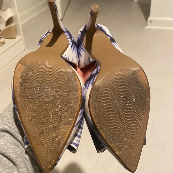 Betsey Johnson/ Tri Bow Heels/6.5 - Picture 7 of 7